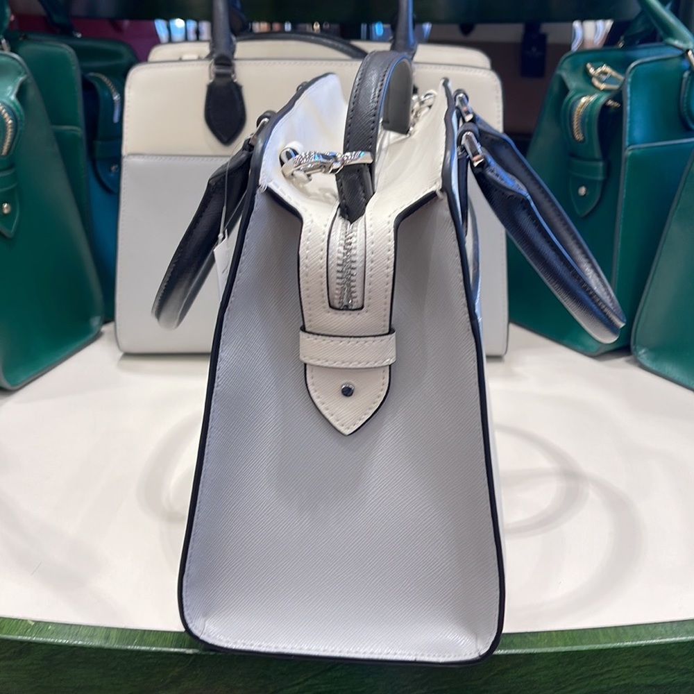 Kate Spade Madison Colorblock Saffiano Leather Medium Satchel
Platinum Grey
NWT - Picture 10 of 16